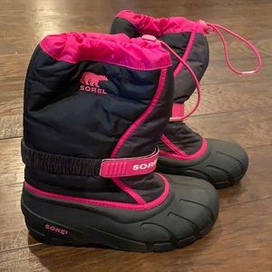 Sorel snow winter/snow boots size 7, like new